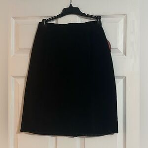 NWT Rinzi Women’s Vintage Genuine Leather‎ Skirt - Size 5